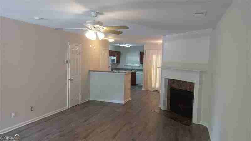 755 Crestwell Cir Sw - Photo 5 of 29