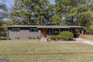 featured image of 111 Robinhood Dr