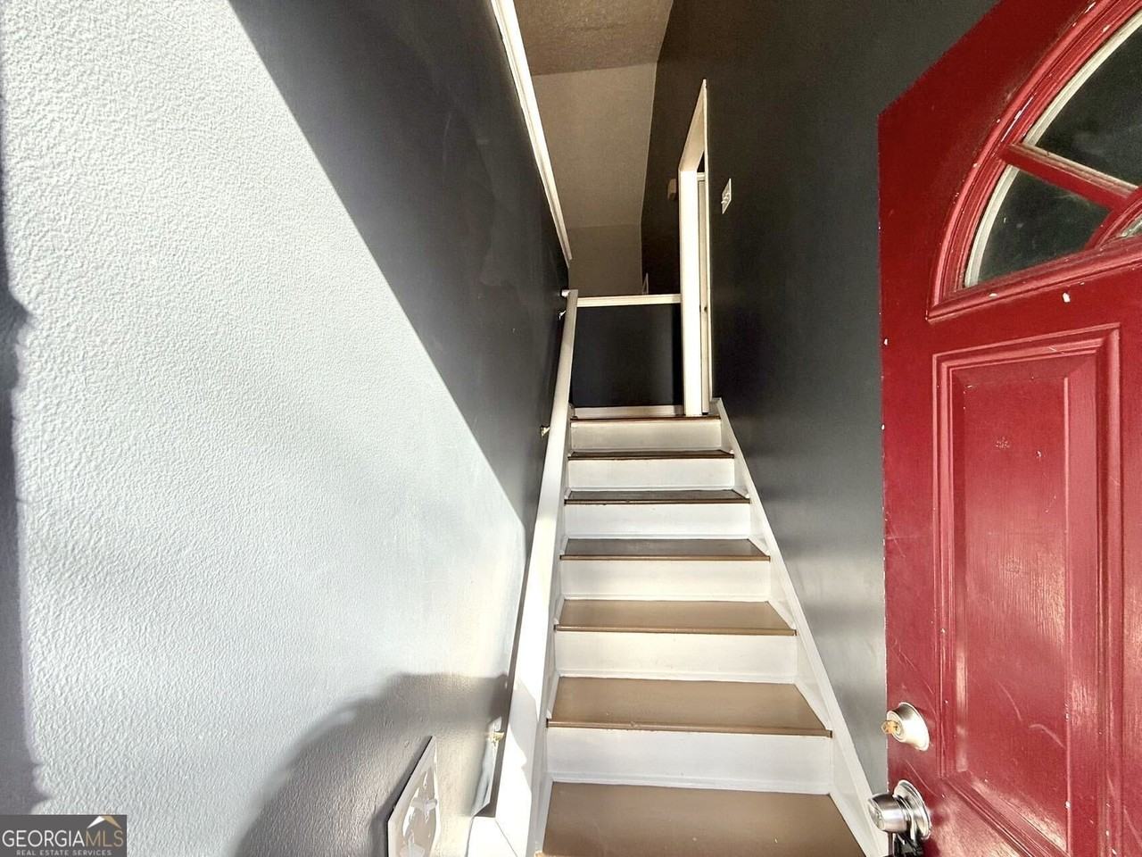 1042 Kennesborough Road Northwest - Photo 4 of 26