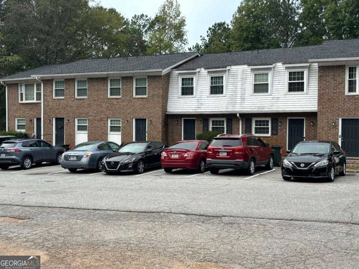 180 Chalfont Lane #6 - Photo 3 of 4