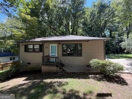 featured image of 630 Hickory Trl Se