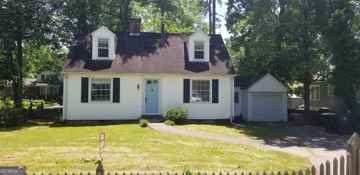 featured image of 111 Charlton Street