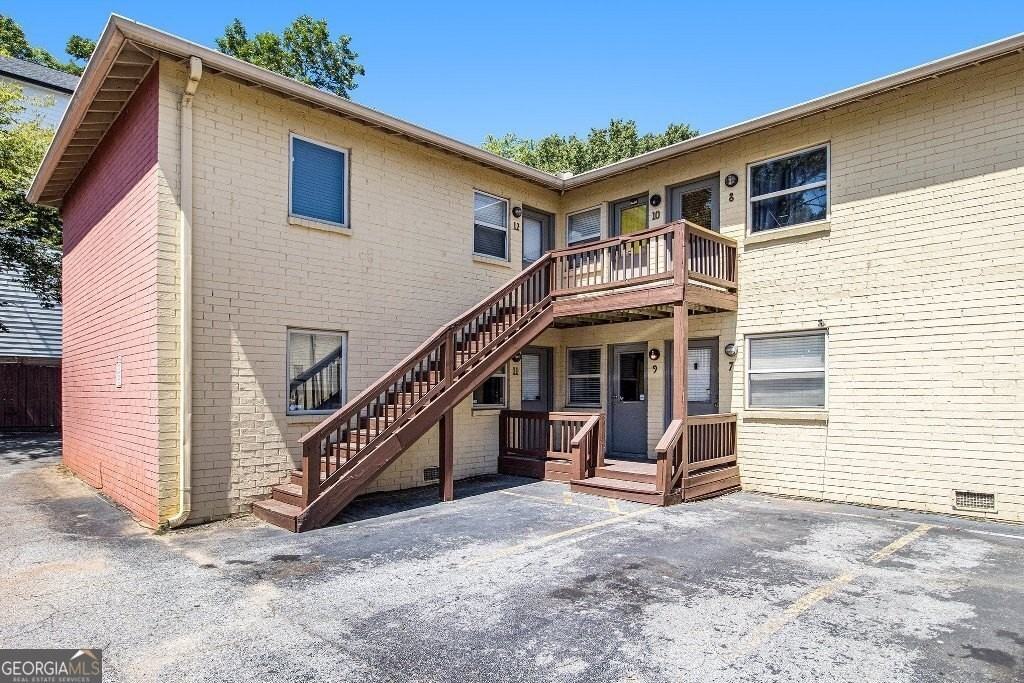 561 Formwalt Street Southwest #9 - Photo 2 of 18