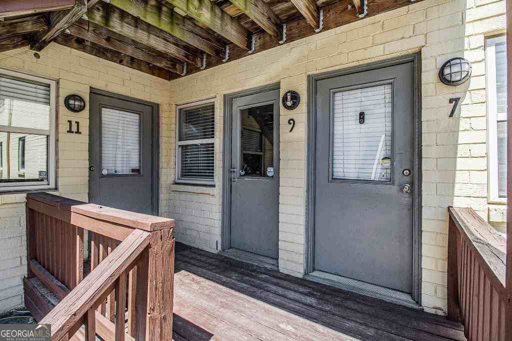 561 Formwalt Street Southwest #9 - Photo 4 of 18