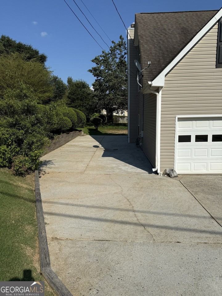 7235 Coral Lake Drive #0 - Photo 4 of 43