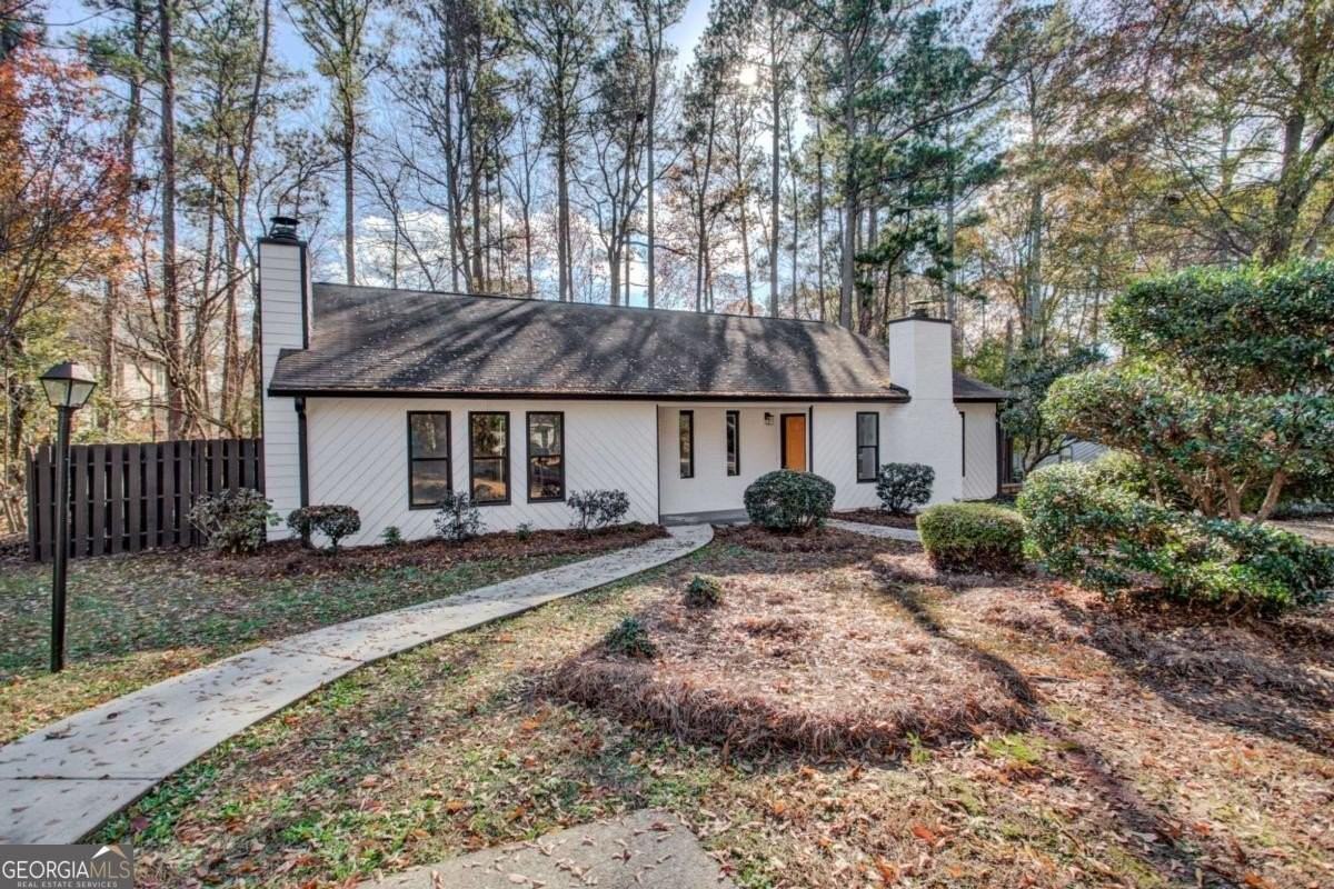 1010 Mathews Court #A - Photo 2 of 17