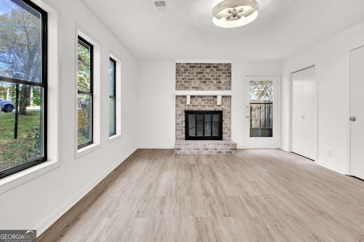 1010 Mathews Court #A - Photo 3 of 17