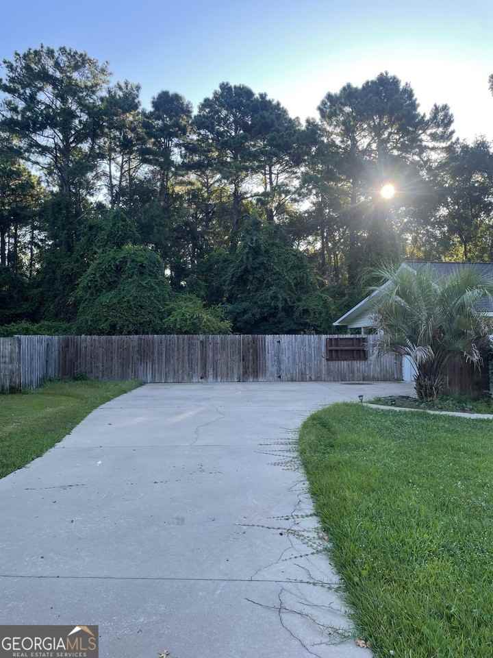 89 River Oaks Street - Photo 3 of 46