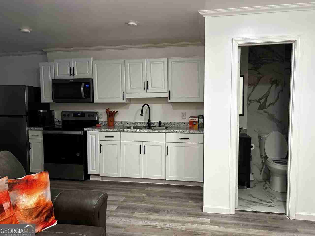 1550 Shady Oaks Lane - Photo 6 of 8