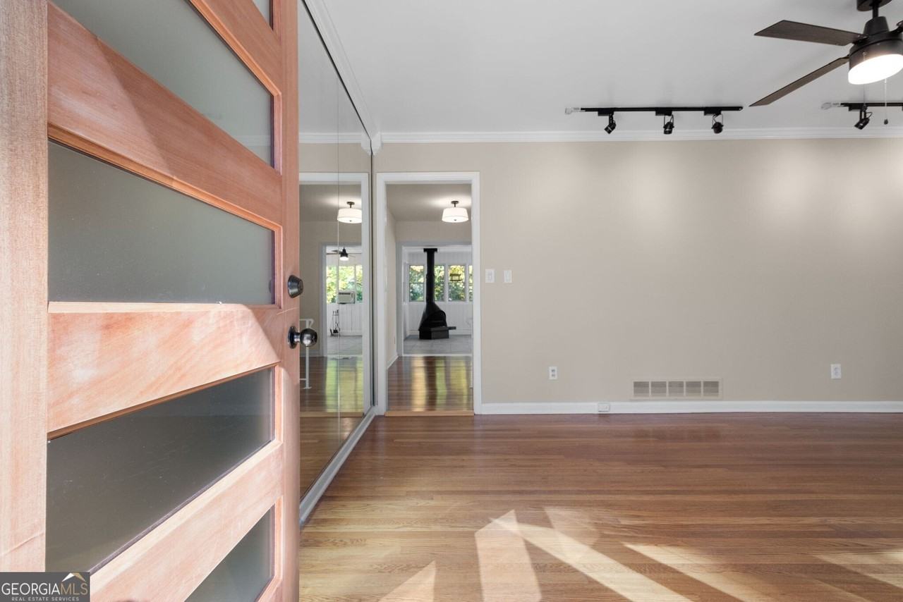 2958 Harcourt Drive #1 - Photo 4 of 32