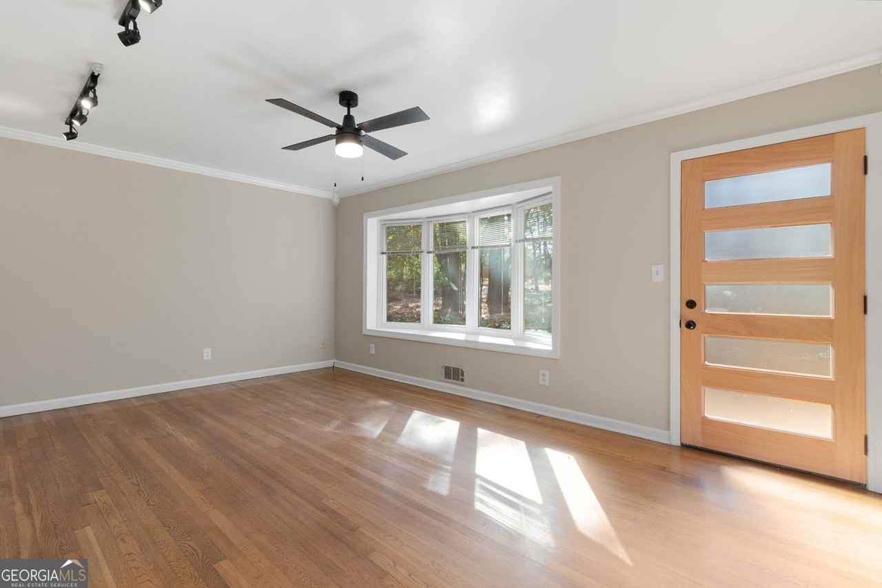 2958 Harcourt Drive #1 - Photo 5 of 32