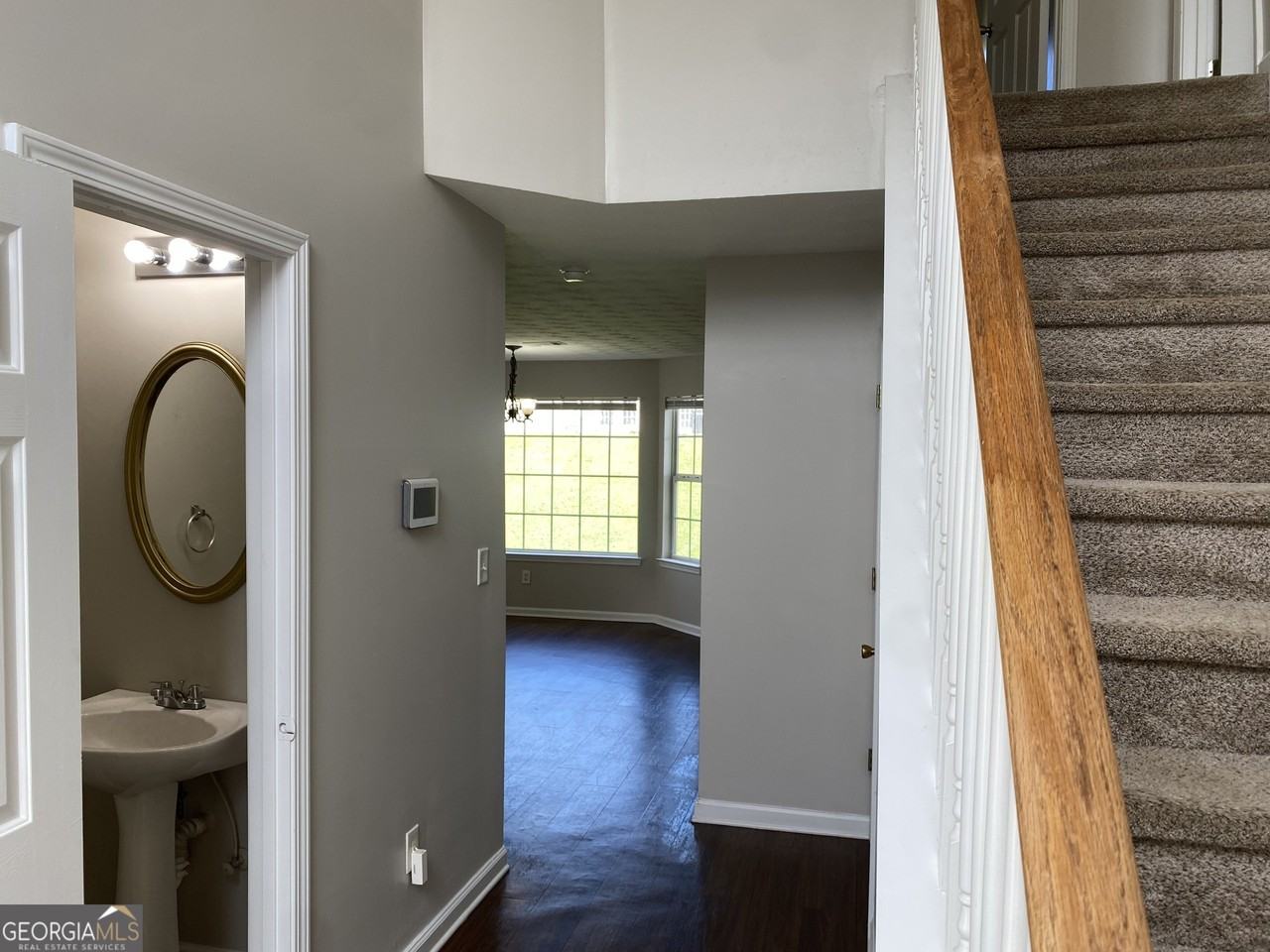 456 Parkside Way - Photo 4 of 14