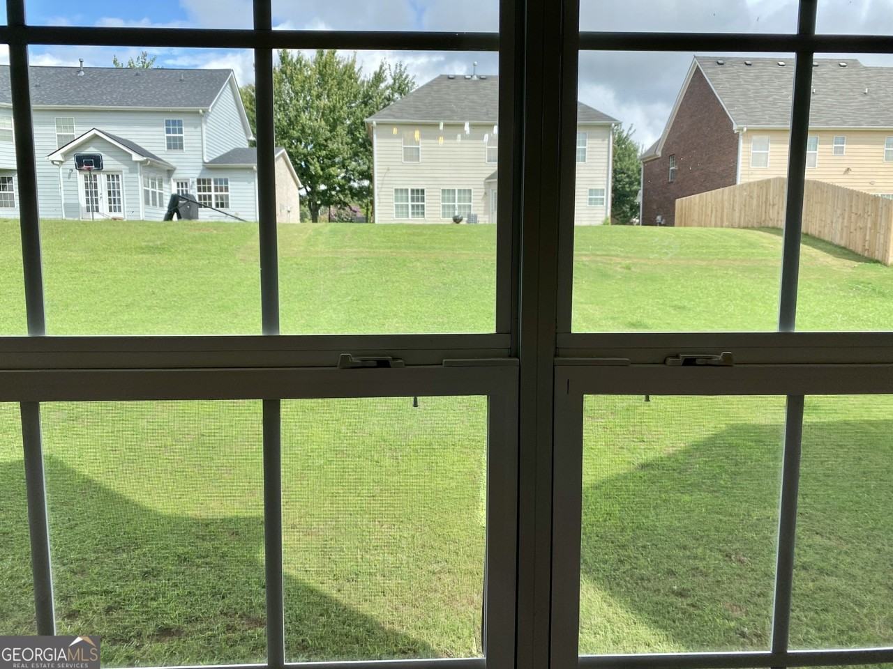 456 Parkside Way - Photo 7 of 14