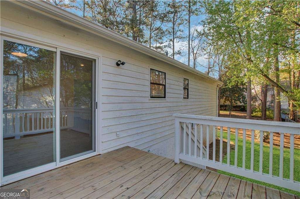 1000 Mathews Court #B - Photo 7 of 41