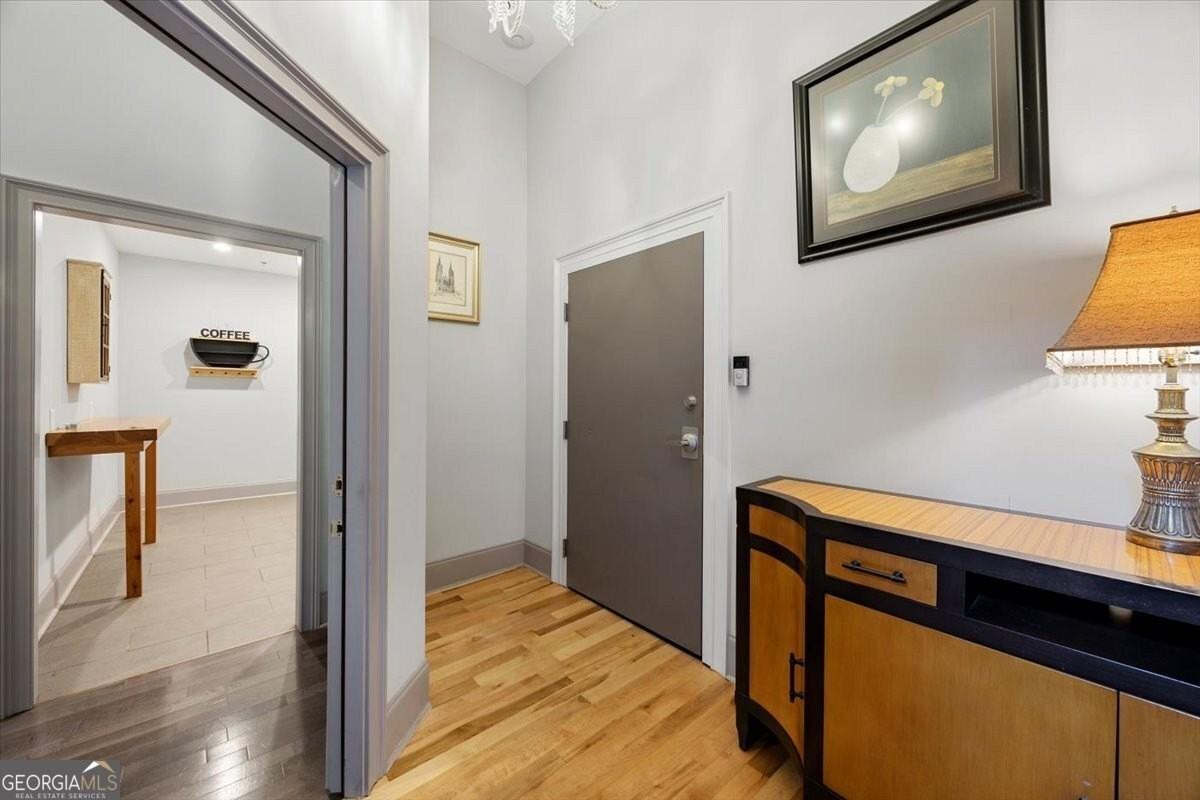 522 Cherry Street #102 - Photo 4 of 17