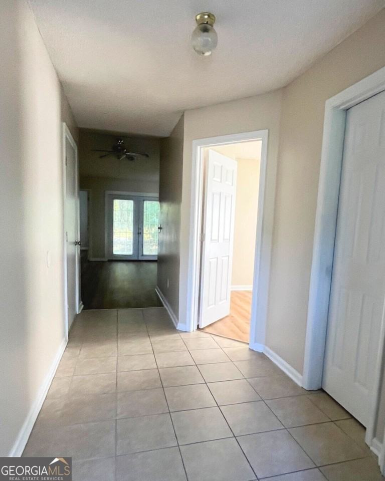 167 Talbot Ct - Photo 4 of 37