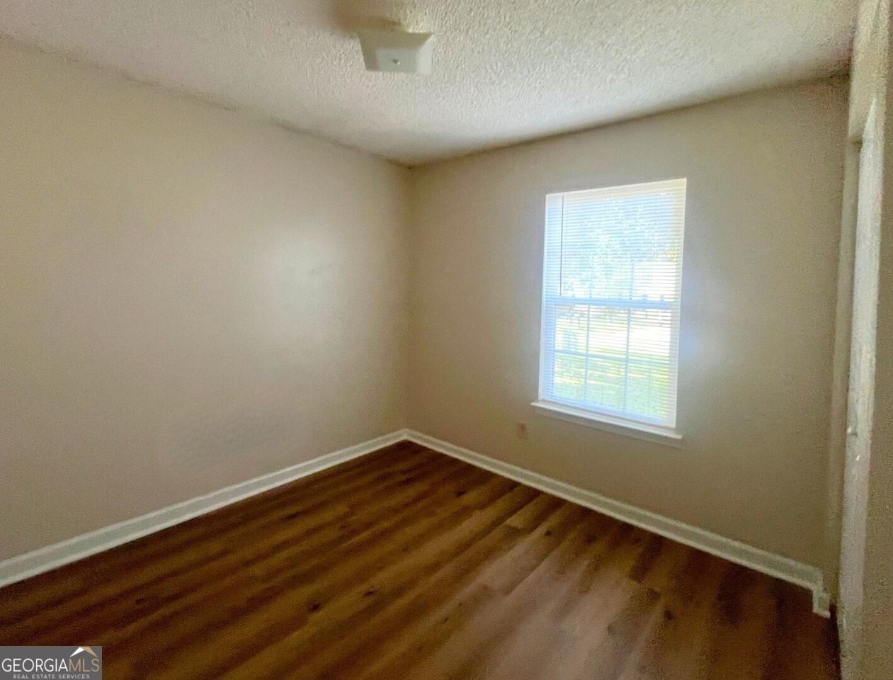 167 Talbot Ct - Photo 6 of 37