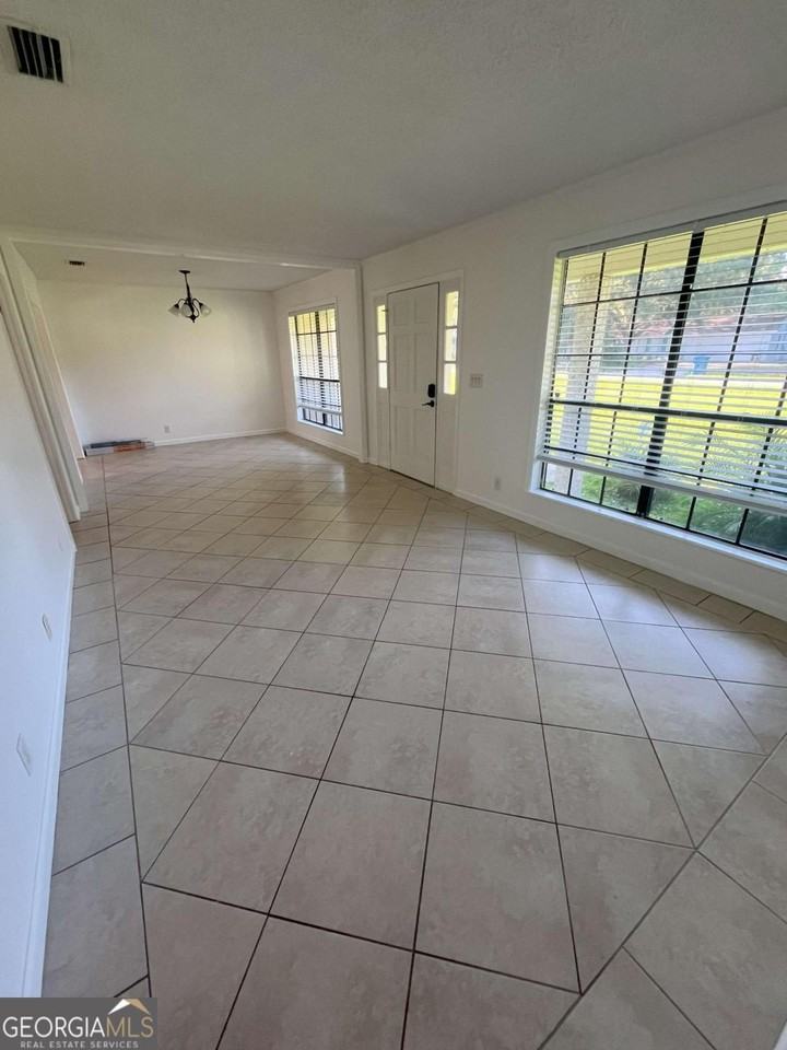 500 Rivera Dr - Photo 6 of 26