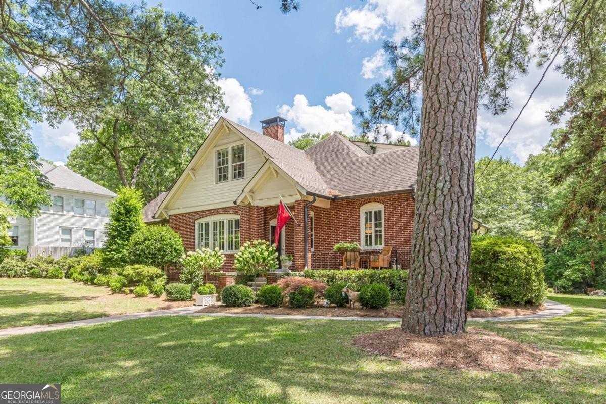 1878 Cambridge Ave - Photo 3 of 50