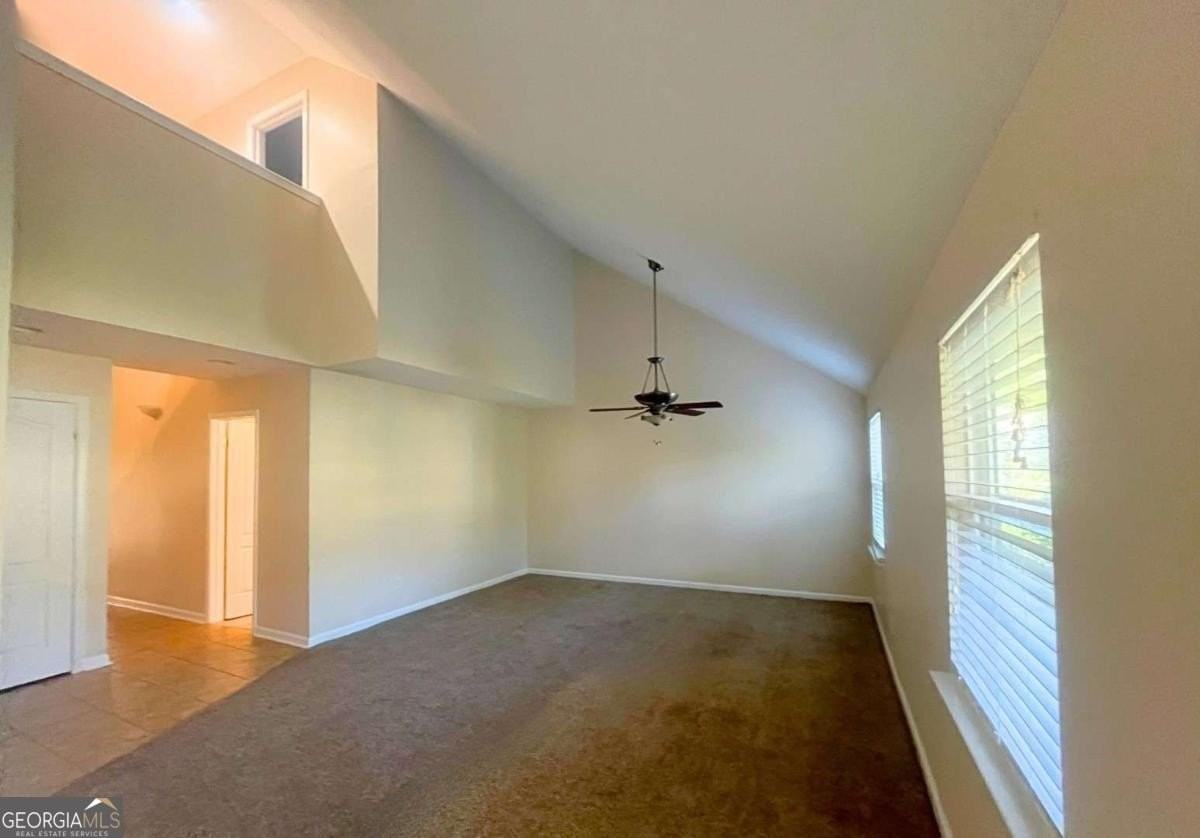 303 Gary Cir - Photo 6 of 42