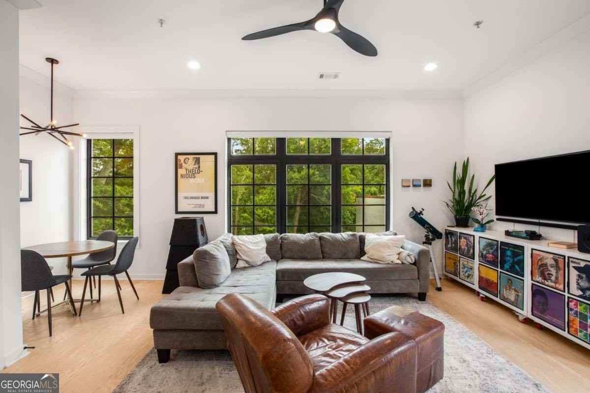 417 E College Ave Unit 302 #302 - Photo 5 of 32