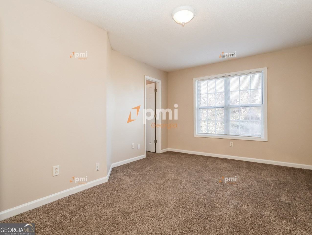 1311 Vine Circle - Photo 7 of 18