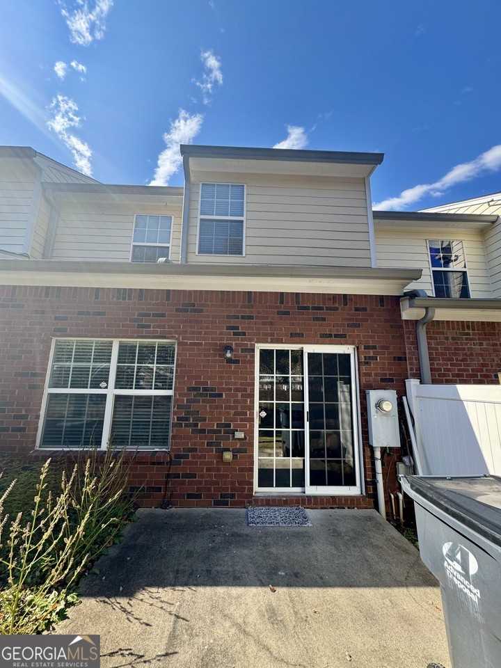 3871 Pleasant Oaks Drive - Photo 5 of 29