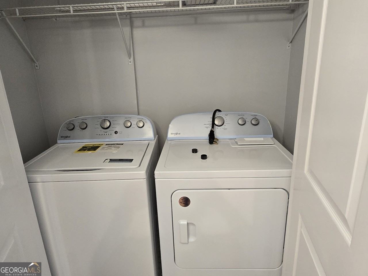 4075 Fairburn Avenue Southwest - Photo 6 of 12