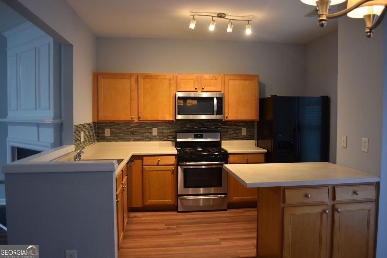 1078 Prestwyck Court - Photo 6 of 30