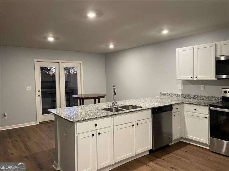 38 Oxford Ln - Photo 6 of 25