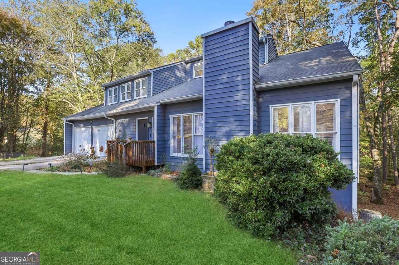 10630 Timberstone Rd - Photo 3 of 46