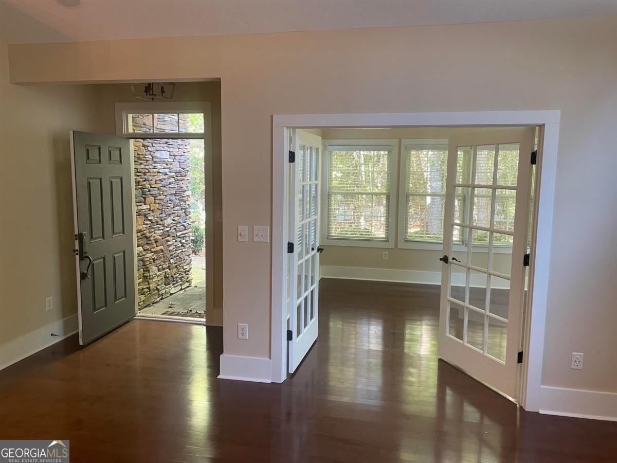 142 Edgewood Court - Photo 4 of 9