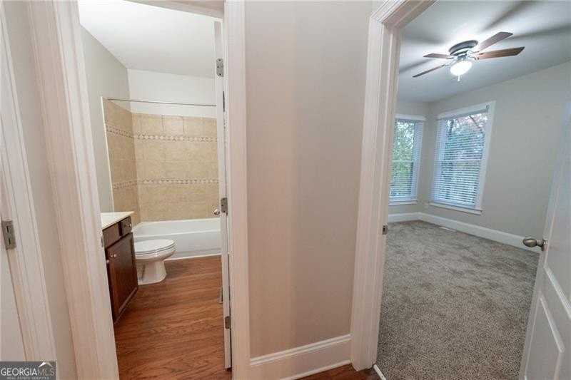 1949 Point River Drive - Photo 7 of 48