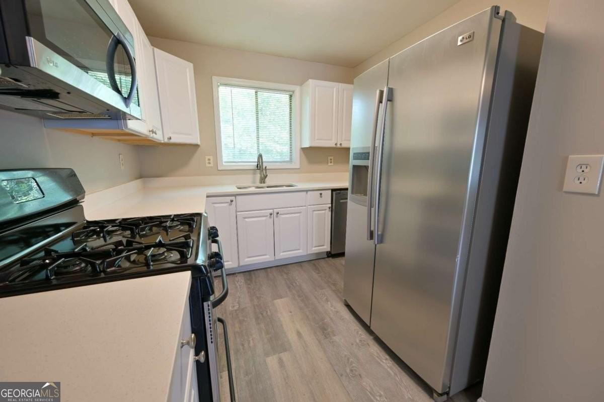 2075 Claude St Nw - Photo 4 of 10