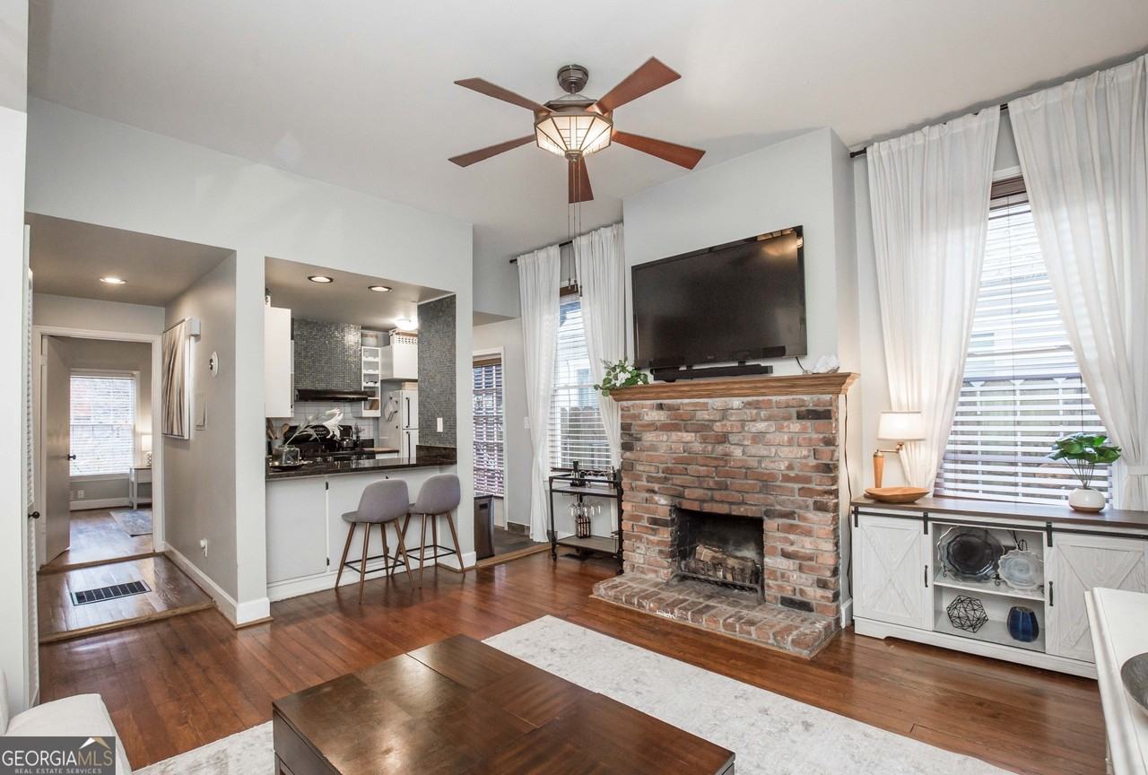 952 Myrtle St Ne Apt 2 #2 - Photo 4 of 19