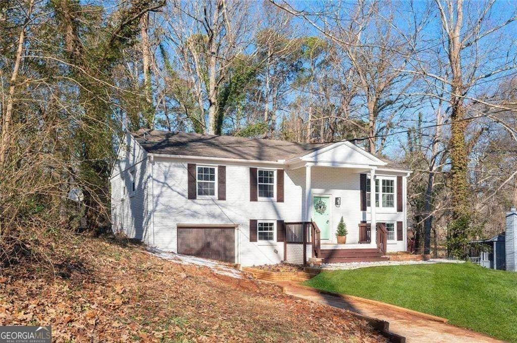 2976 Bay Berry Dr Sw - Photo 3 of 33