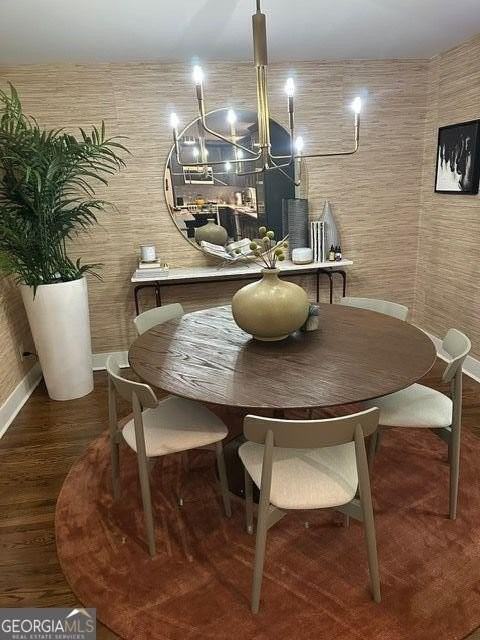 2434 Rockcliff Road Southeast - Photo 5 of 26