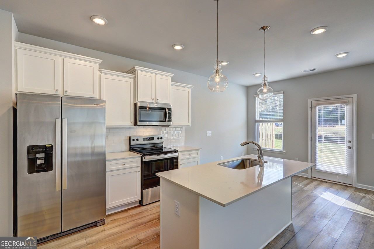 479 Payne Drive - Photo 5 of 34