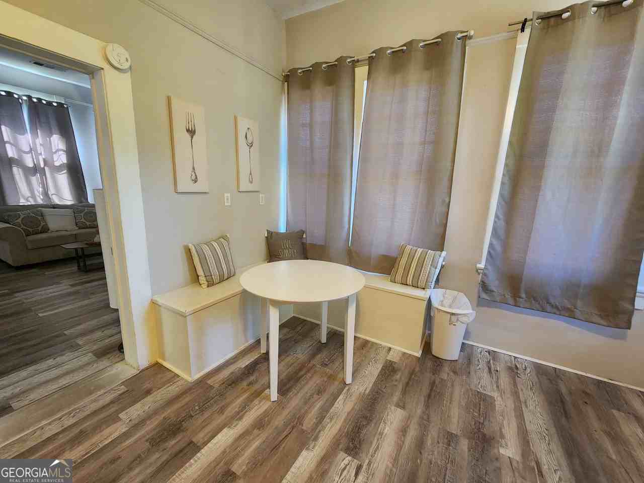 917 Oakview Ave Apt 5 #5 - Photo 5 of 15