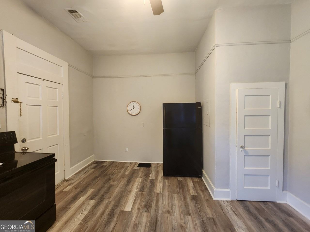 917 Oakview Ave Apt 5 #5 - Photo 7 of 15