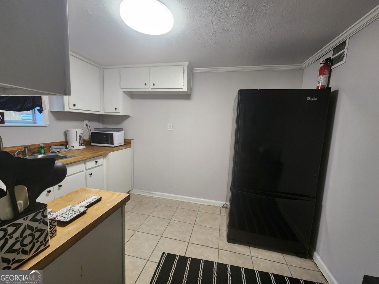 917 Oakview Ave Apt E #E - Photo 4 of 13