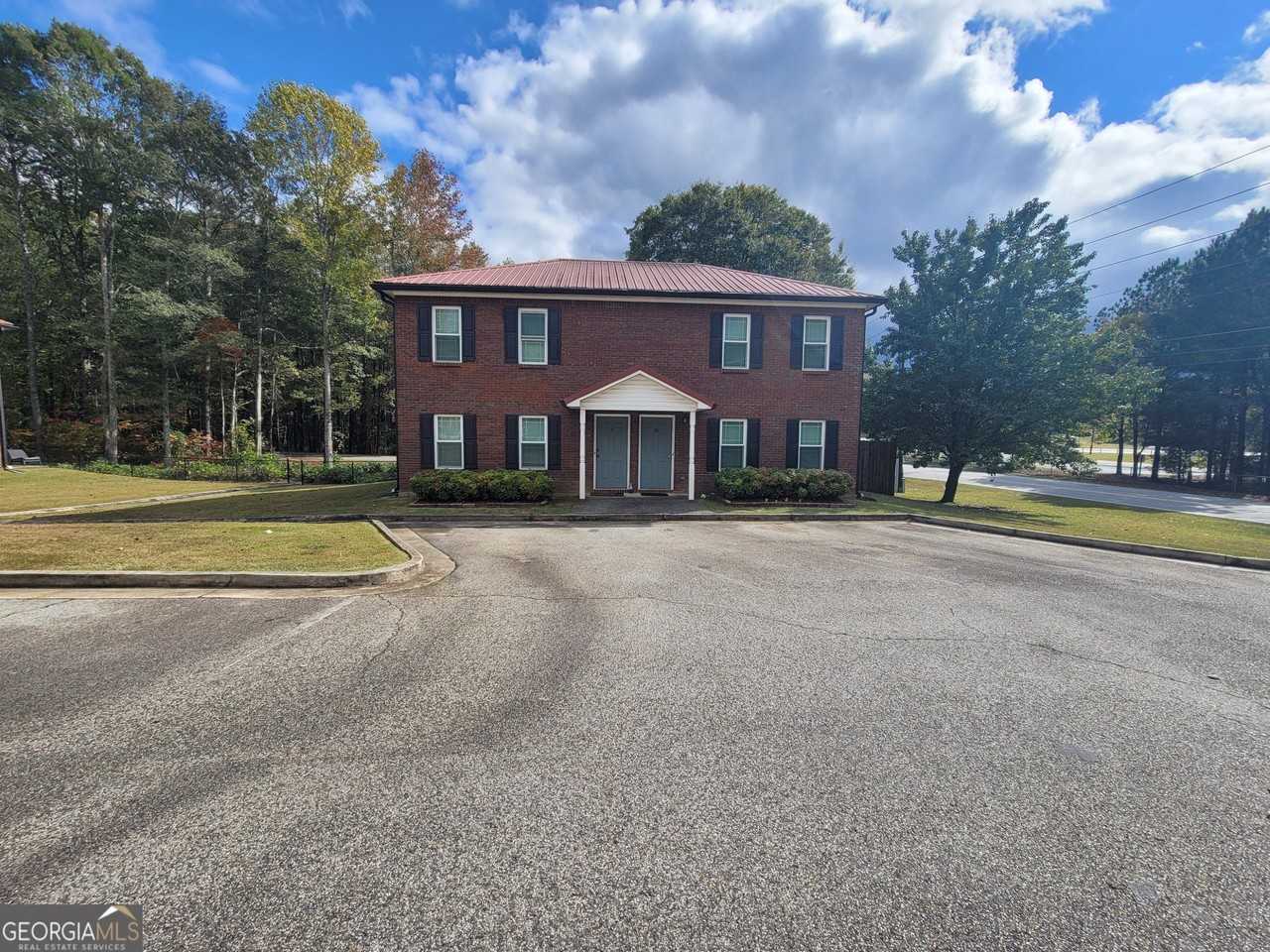 160 2nd Street #TH9 - Photo 2 of 50