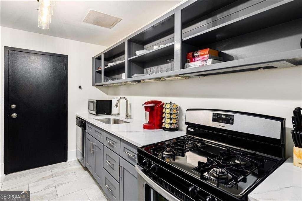 215 Piedmont Ave Ne Apt 1109 #1109 - Photo 2 of 41