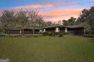 325 White Oak Place - Photo 1 of 1