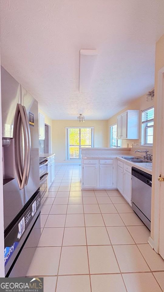 221 Heathrow Dr - Photo 4 of 5