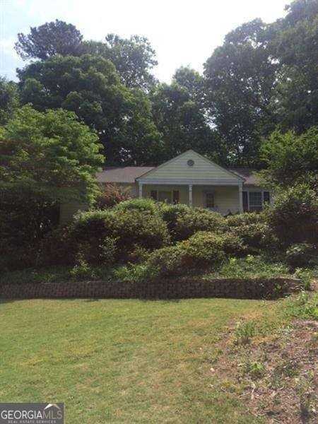 2051 Bishop Creek Drive Northeast - Photo 3 of 27