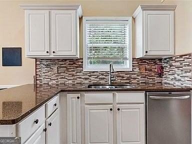 3624 White Sands Way - Photo 6 of 19