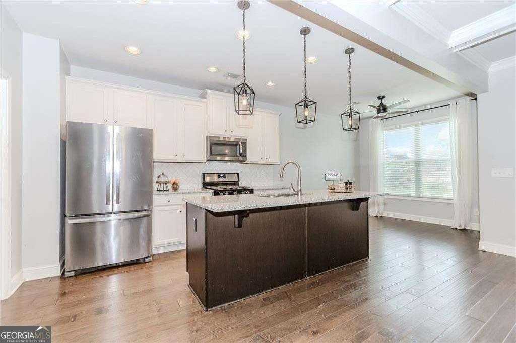 5940 Park Bend Ave - Photo 3 of 21