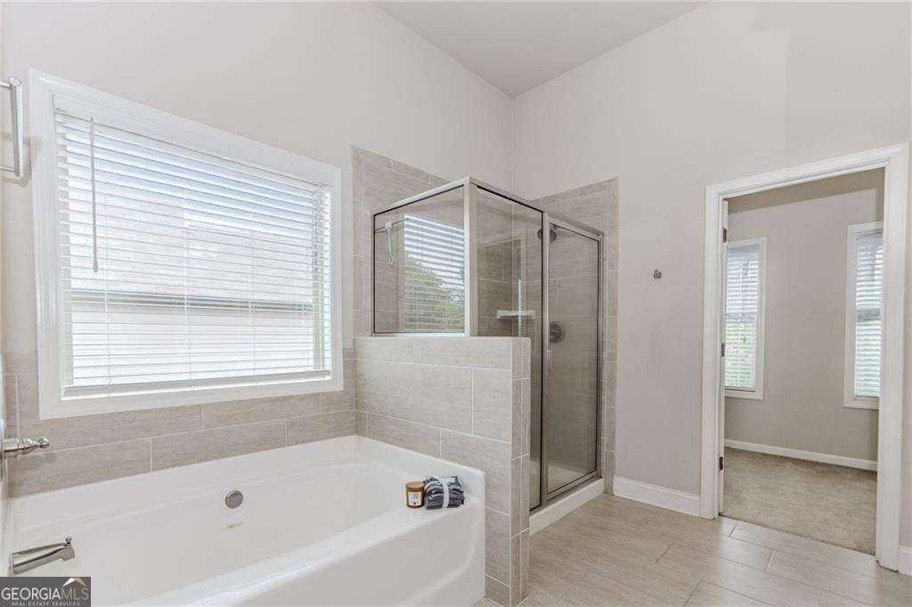 5940 Park Bend Ave - Photo 6 of 21