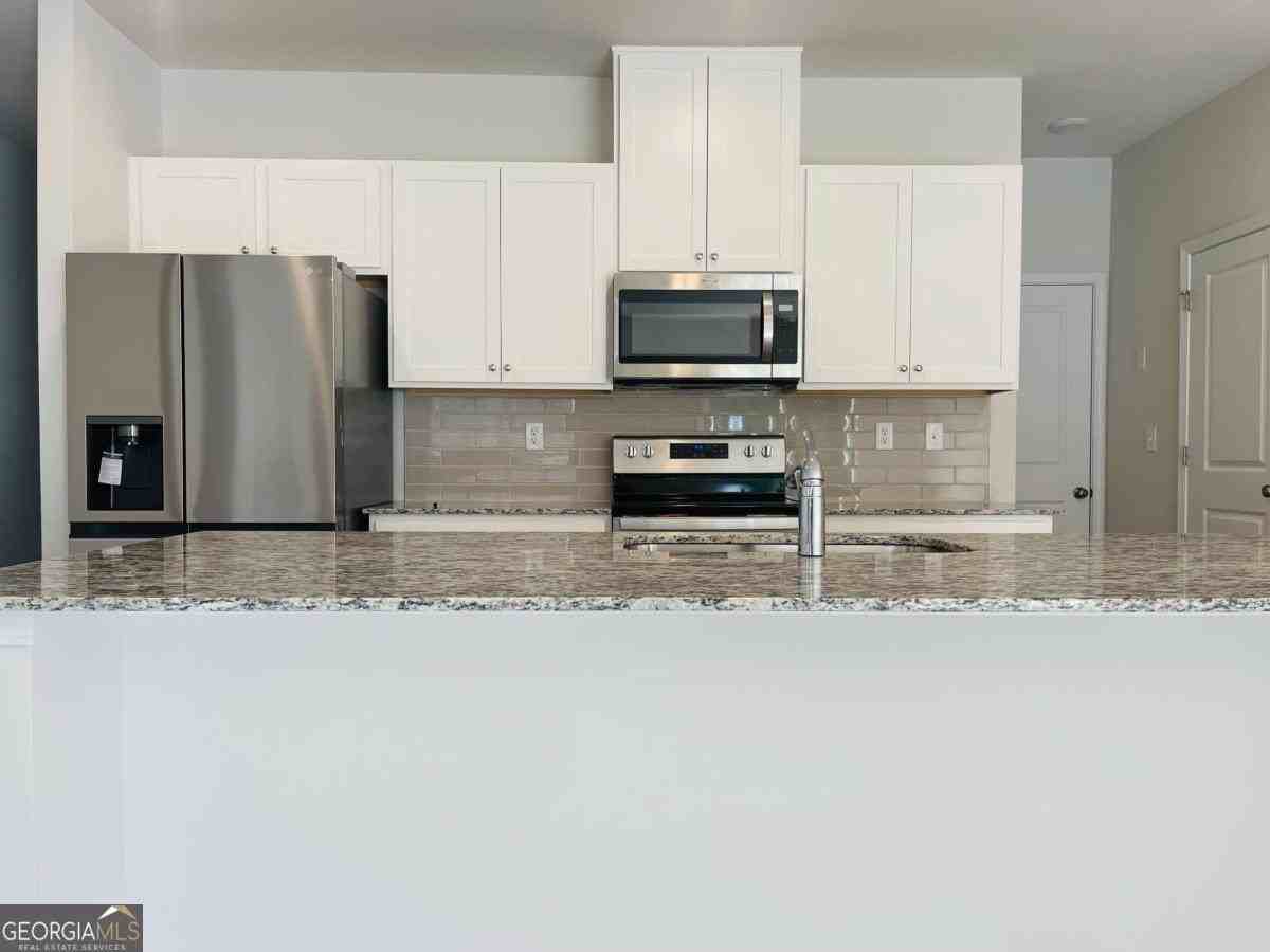 160 Founders Dr - Photo 5 of 25